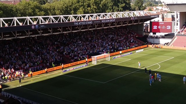 Sunderland fans celebrate against Bristol City following 2-3 win at Ashton Gate