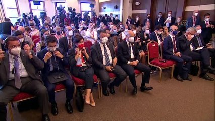 Baerbock: "Karşılıklı olarak birbirimizi dinlememiz lazım, zor da olsa"