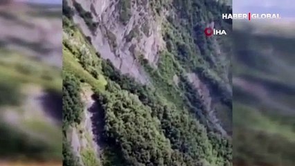Gürcistan'da helikopter dağlık alana düştüğü an kamerada: 8 ölü