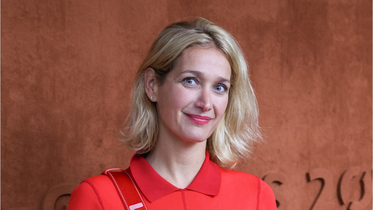 GALA VIDÉO - Jean-Hugues Anglade : a-t-il un lien de parenté avec Caroline Anglade ?