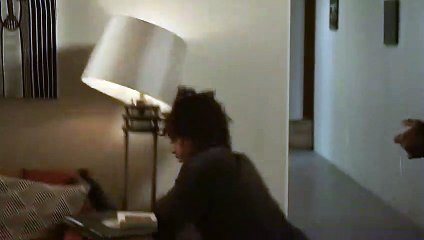 Roswell, New Mexico S04E06 Kiss From a Rose