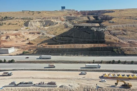 Gaziantep #kategori haberleri#: GAZİANTEP - Atık çamur nedeniyle kapanan TAG Otoyolu ulaşıma açıldı