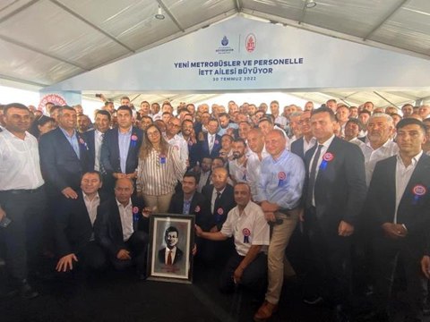 İBB Başkanı Ekrem İmamoğlu: 160 yeni aracı metrobüs filomuza hep birlikte kattık