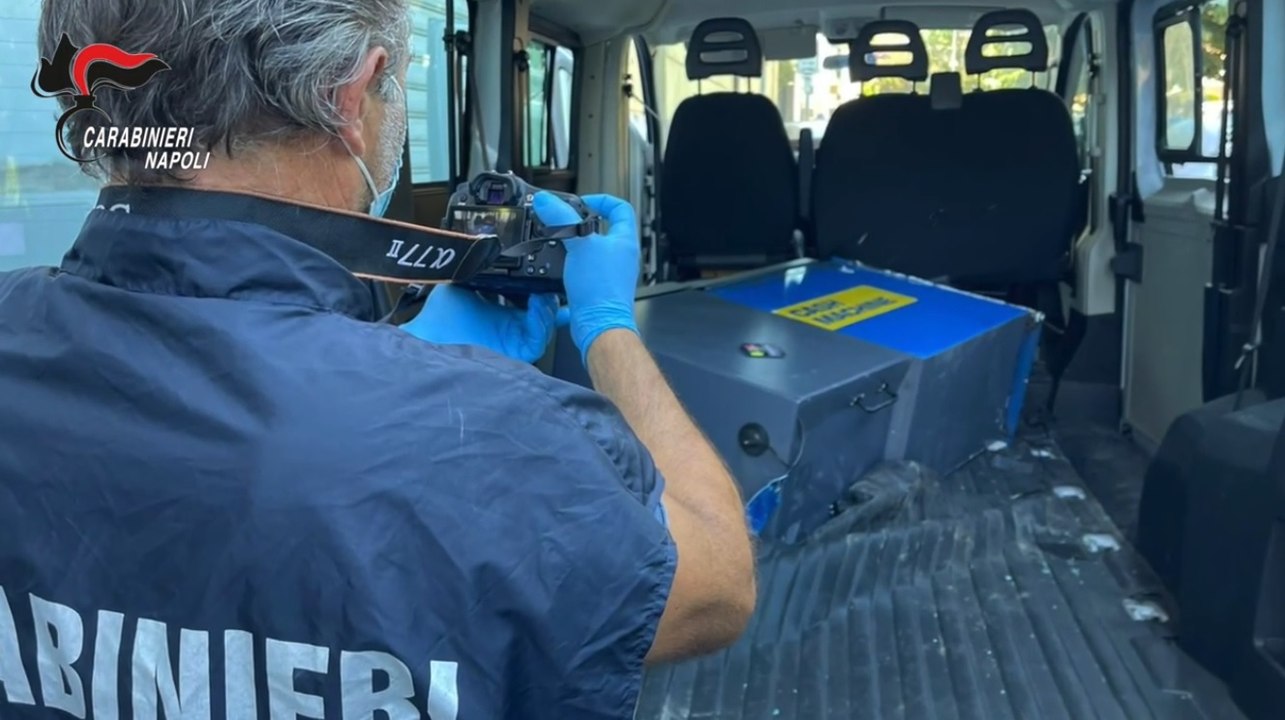 Sorrento (NA) - Ruba un bancomat: rom arrestato dai carabinieri dopo inseguimento (30.07.22)