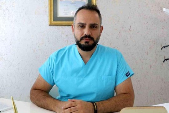 Son dakika haberleri | Antalya'da uçan tekme ve bastonlu kira kavgasında karşı taraf konuştu: Sağlık merkezine bir saldırı yok, çünkü benim kliniğim de burada