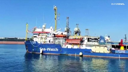 Mais de 400 migrantes desembarcam na Sicília