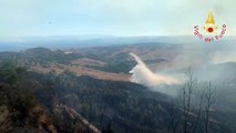 Roccella, incendio di boschi e macchia mediterranea