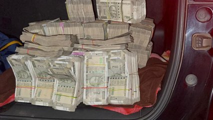 হাওড়ায় গাড়ি ভর্তি লক্ষ লক্ষ টাকাসহ আটক তিন বিধায়ক |OneIndiaBnegali