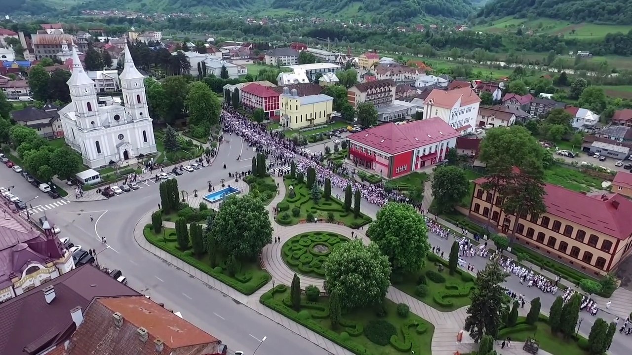 10 Best Places to Visit in Romania - Travel Video(1080P_HD)