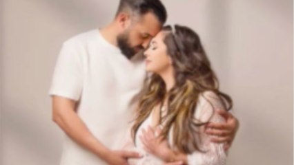 VOICI - Familles nombreuses : Agnès et Romain Pavoni toujours pas mariés, la jeune maman taquine son compagnon