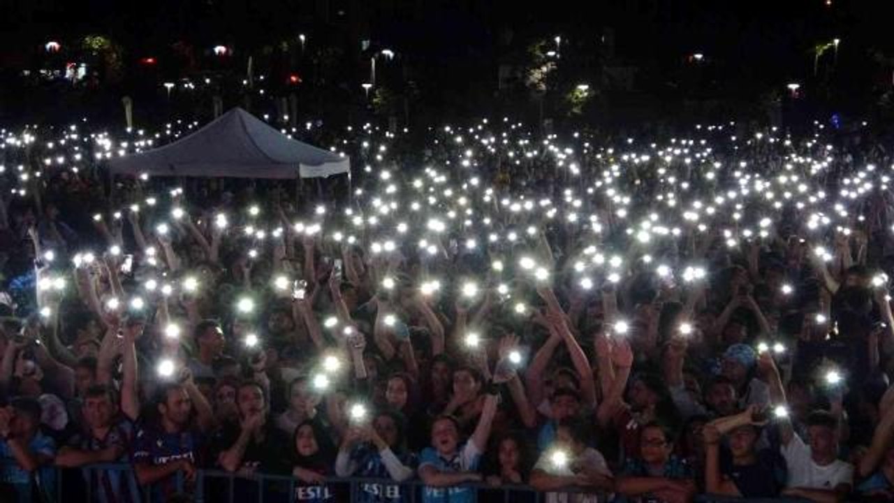 Süper Kupa Finali'ni Millet Bahçesi'nde izledil...