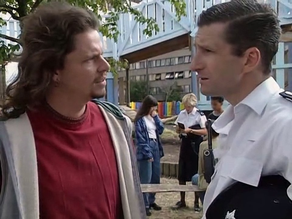 The Bill S10E105 Right Way, Wrong Way