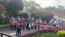 Disturbios durante el entierro de Darío Gómez: hubo enfrentamientos con el Esmad