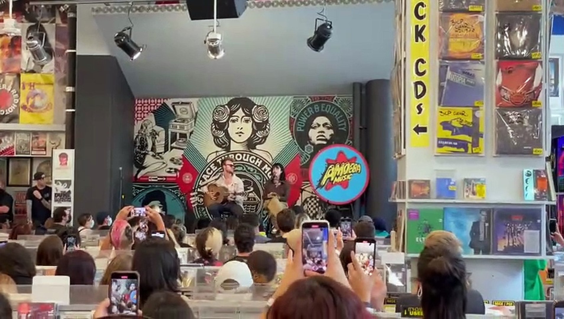 Billie Eilish - Getting Older - Acoustic Show - Amoeba Records 07_29_2022