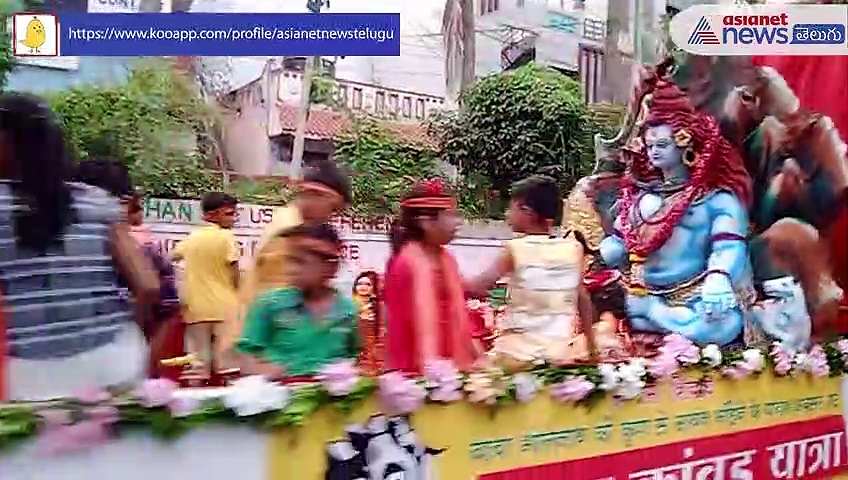 కాషాయ వస్త్రాలు ధరించి, కావడి భుజాన పెట్టి... విశాఖలో ఘనంగా మార్వాడీల శోభయాత్ర 