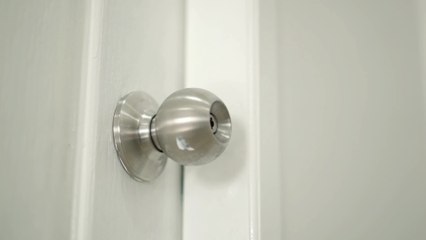 Ses locataires ne payaient pas, elle retrouve sa maison saccagée deux ans après