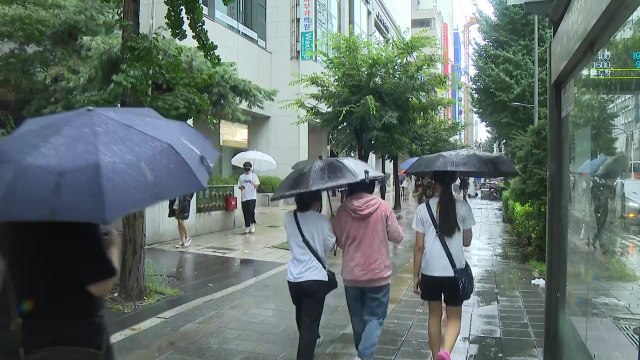 [날씨] 모레까지 전국 비, 곳곳 호우...해안가 '너울성 파도' / YTN