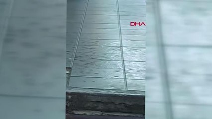 ŞİŞLİ'DE YOLDAN GEÇENLERİN ÜSTÜNE KEZZAP DÖKTÜ