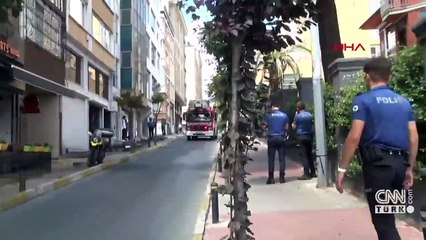 Şişli'de yoldan geçenlerin üstüne kezzap döktü