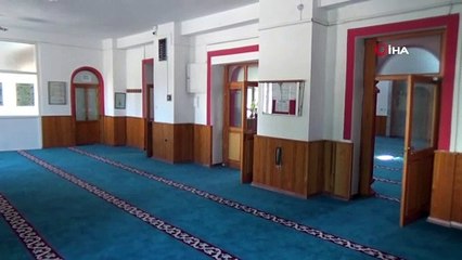 Camiye giren şahıs, imamın notuna aldırış etmedi... Kayıplara karıştı