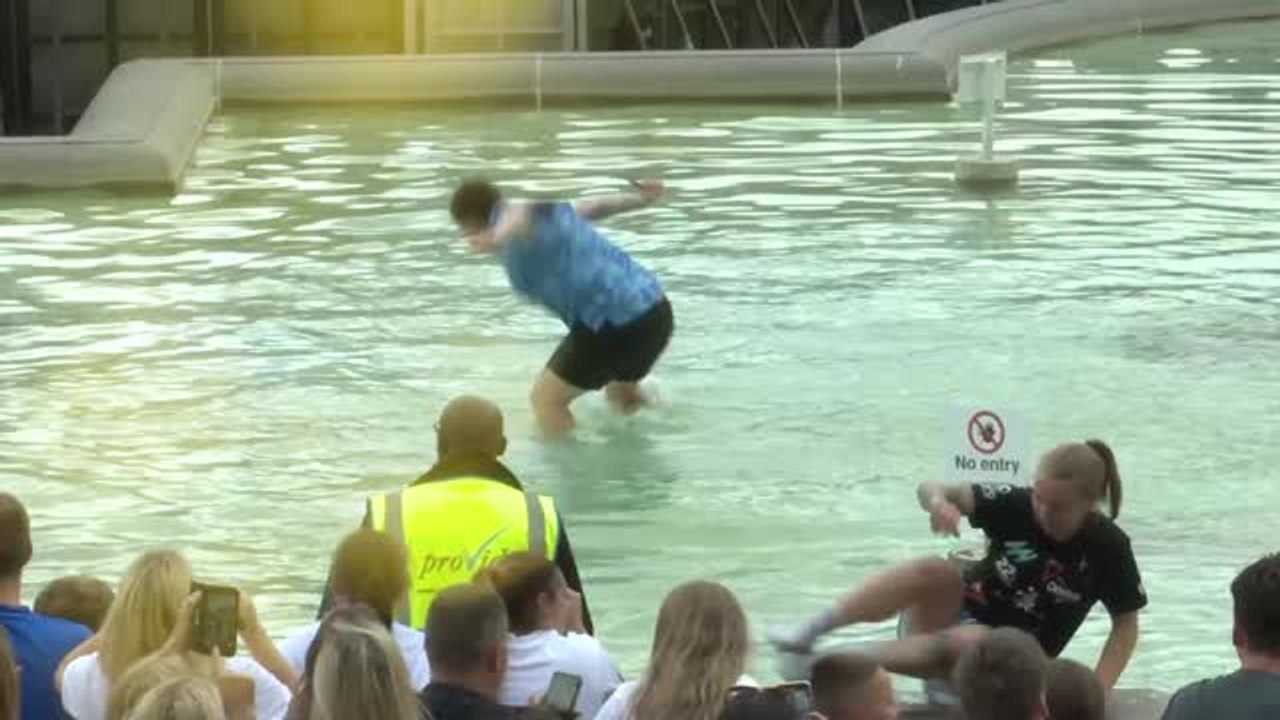 England 2-1 Germany - As it happened in Trafalgar Square