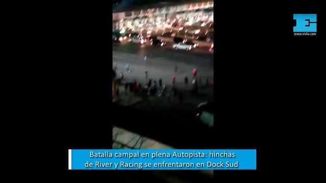 Batalla campal en Autopista La Plata: enfrentamiento entre hinchas de River y Racing