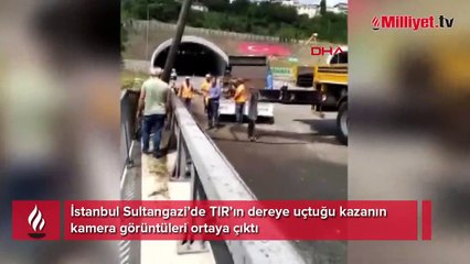TIR'ın dereye uçtuğu kaza kamerada