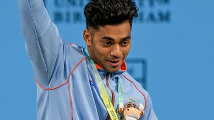 কমনওয়েলথ গেমসে সোনা জিতলেন অচিন্ত্য শিউলি, হাওড়ায় তাঁর জয়ের উল্লাস | Oneindia Bengali