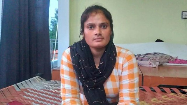 Fatwa issued against singer Farmani Naaz for singing 'Har Har Shambhu'