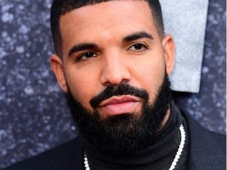 Drake : le fessier de Sophie Brussaux, la sulfureuse mère de son fils fait sensation : cette photo qui met tout le monde d'accord