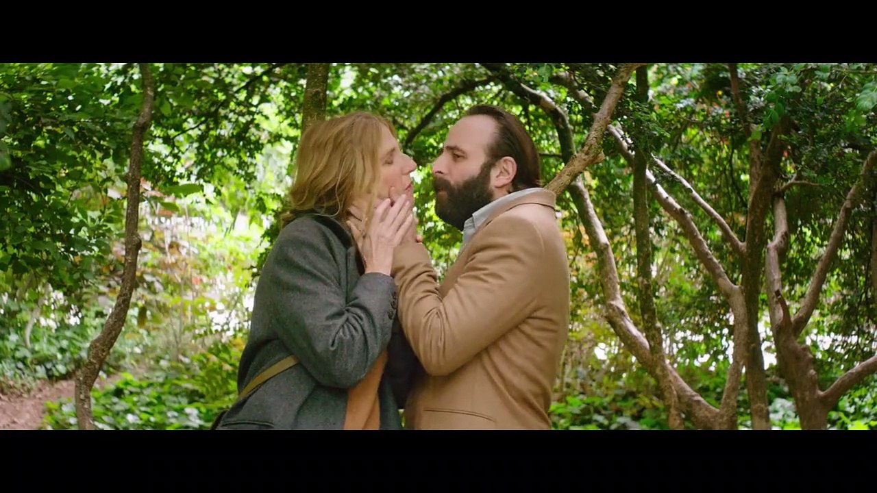 Chronique d'une liaison passagère Bande-annonce VF