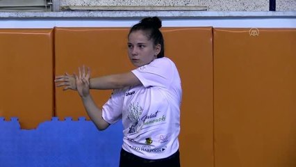 Lösemiyi yenip Avrupa şampiyonu olan milli halterci başarısıyla gururlandırıyor