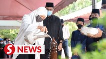 Remains of former Selangor MB Khalid Ibrahim laid to rest