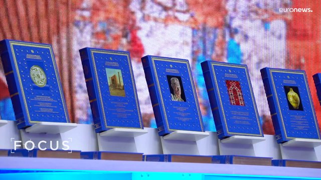 Узбекистан объединяет культурное наследие в коллекции альбомов