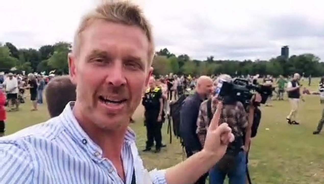 # Volkslehrer : Die Glanzlichter der Journalistenszene geben sich ein munteres Stelldichein!