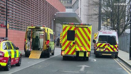 Conto alla rovescia per il piccolo Archie: tra qualche ora i medici staccheranno la spina