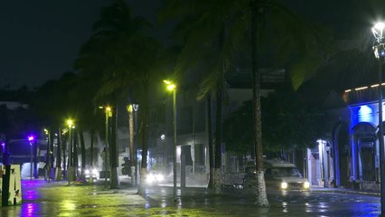 下载视频: Tormenta en Vallarta deja 20 atenciones de Protección Civil | CPS Noticias Puerto Vallarta