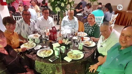 Periodista José Robles celebra 30 años de la generación 1988-1992 de Facico UV