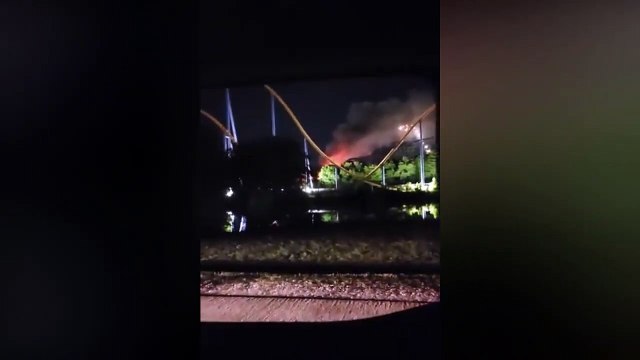 wonderland fire ,canada's wonderland fire , canadas wonderland waterpark FIRE TO