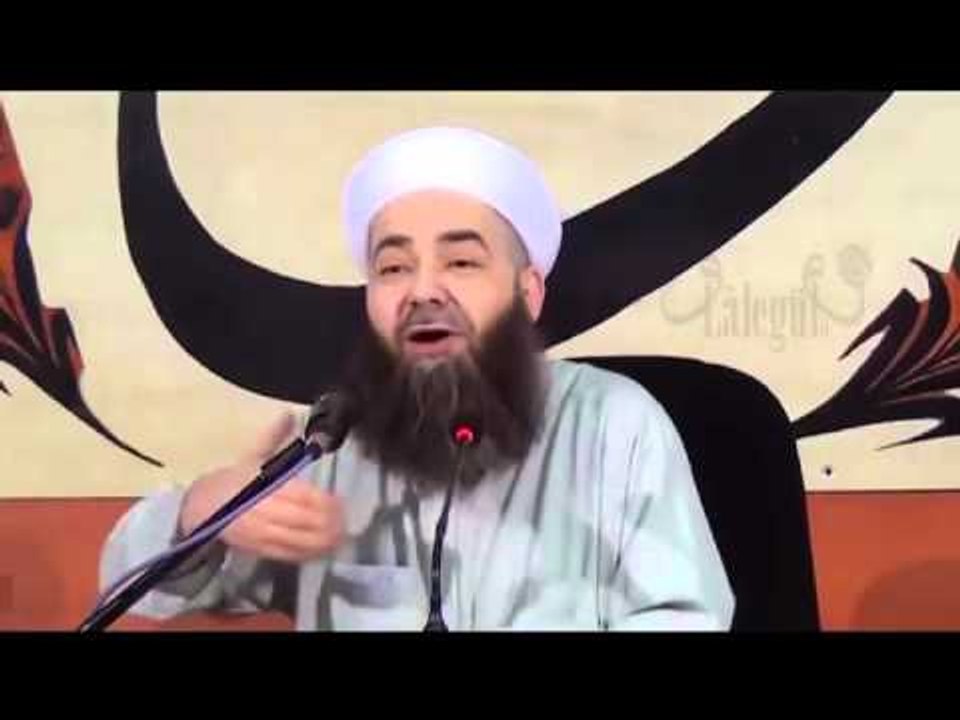 Namaza Gelince Halsiz Olan Adam Horona Gelince Yerinde Duramıyor !