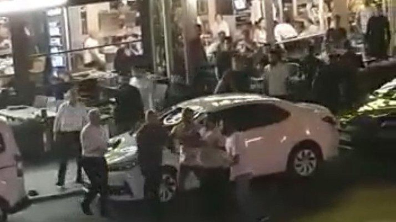 Ünlü işkembecide “yanlış sipariş” kavgası kamerada