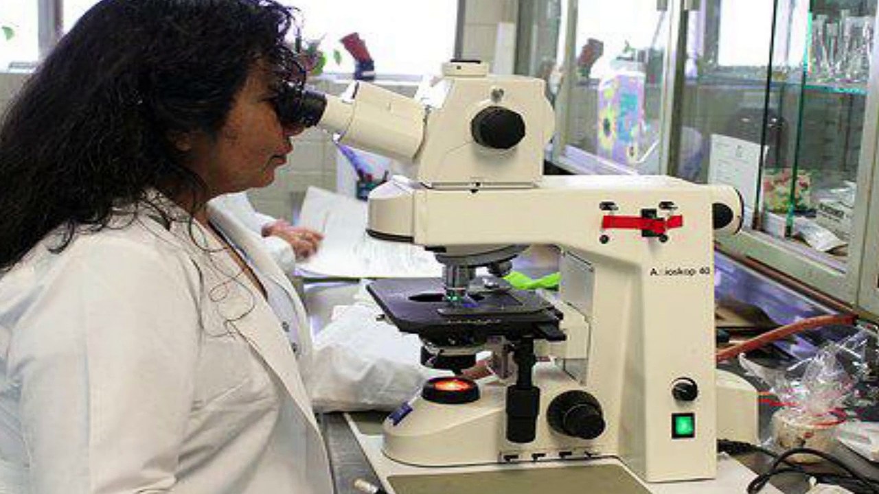 Why You Can't Survive A Mission To Mars | Urdu/Hindi | Infography