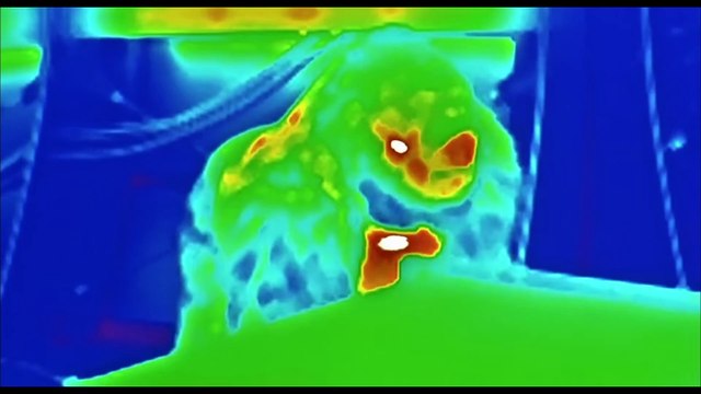 Man Uses Invisibility Powers to Clap Cheeks