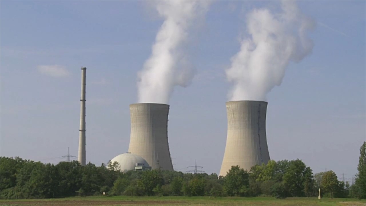 Umfrage: Mehrheit der Deutschen will Atomkraft und Tempolimit!