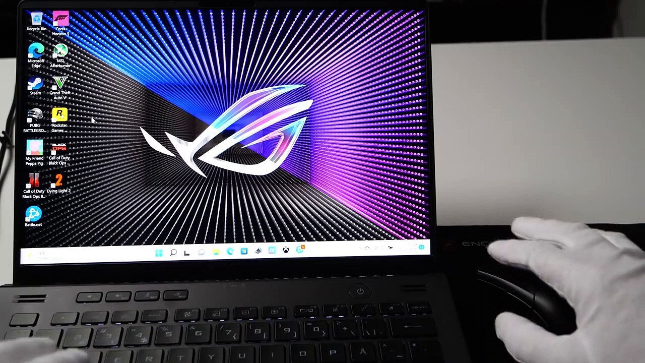 ROG Zephyrus G14 (2022) Gaming Laptop Unboxing + Gameplay