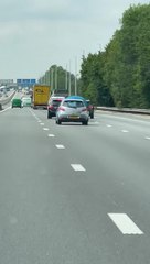 Deux fous du volant filmés sur la E40 à Rocourt