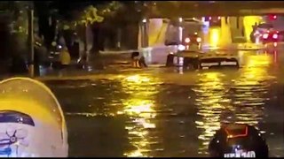 Inundaciones en Medellín por lluvias durante la noche del lunes