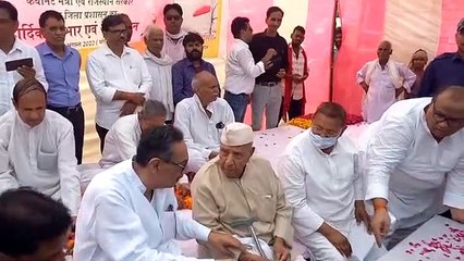 अब मंत्रीजी अफसरों से परेशान...एक ही दिन में दो बार कही कड़बी जुबान