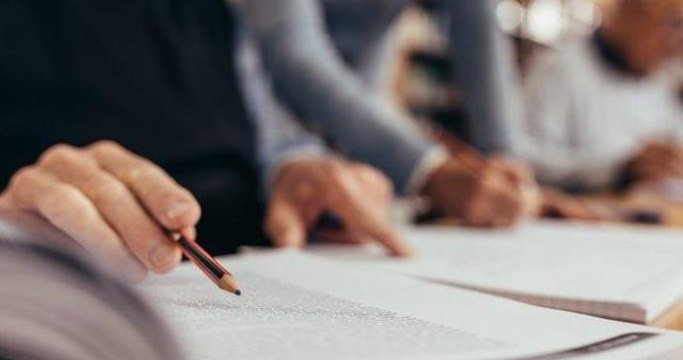 Son dakika: Cumhurbaşkanı Erdoğan, KPSS sorularının bir yayınevinin deneme sorularıyla aynı olduğuna dair iddialarla ilgili inceleme talimatı verdi