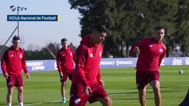 Transferts - Le premier entraîneurment de Luis Suárez au Nacional